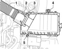6.1.5 Снятие и установка корпуса воздушного фильтра Audi A3