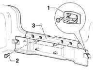 13.20 Снятие и установка облицовки замка крышки багажника Audi A3