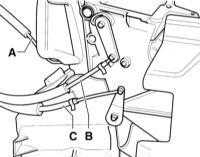 5.2.5 Снятие и установка тросов привода управления отопителя Audi A3