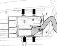 13.22 Снятие и установка выключателя стеклоподъёмника в задней двери Audi A4