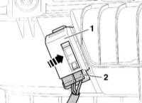 13.20 Снятие и установка выключателей передней двери Audi A4