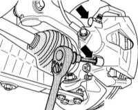 10.3 Снятие и установка передних тормозных колодок Audi A4