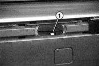 13.3.4 Снятие и установка заднего амортизатора BMW 3 (E46)