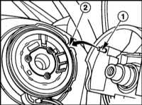 12.3.2 Снятие и установка рулевого колеса BMW 5 (E39)