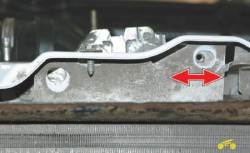 10.8 Снятие, установка и регулировка замка и привода замка капота Chevrolet Niva