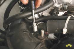 4.7 Очистка системы вентиляции картера Chevrolet Niva