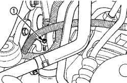 Расположение гайки (1) крепления бачка хладагента