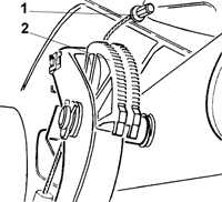 7.2.5 Снятие и установка троса сцепления Ford Escort