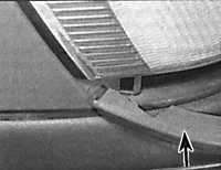 13.2.4 Снятие и установка решетки радиатора Ford Scorpio