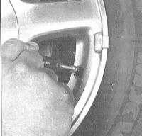 2.6 Проверка состояния шин и давления их накачки Honda Accord