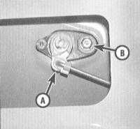 11.13 Снятие и установка защелки и цилиндра замка крышки багажного отделения Honda Accord
