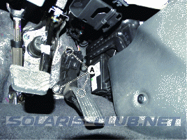 10. Педаль акселератора. Снятие Hyundai Solaris HCr
