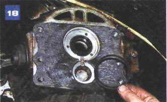 11.5 Снятие и установка коробки передач на автомобиле с двигателем УМПО-331 Иж Ода