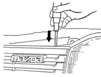 14.13  Снятие и установка решетки радиатора Mazda 323