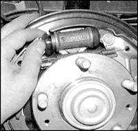 2.16 Проверка тормозной системы Mazda 626