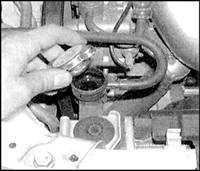 2.24 Замена охлаждающей жидкости и промывка системы охлаждения Mazda 626