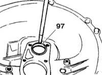 8.6.9 Замена конических роликовых подшипников промежуточного вала Mercedes-Benz W140