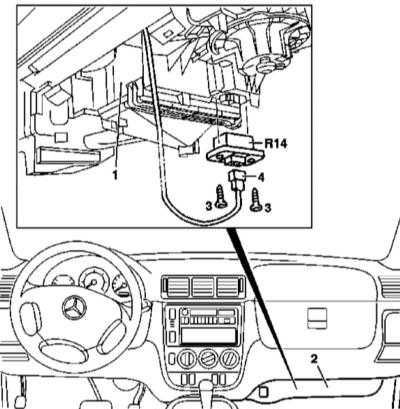 5.14 Снятие и установка вентилятора отопителя/кондиционера воздуха и его резистивной сборки Mercedes-Benz W163