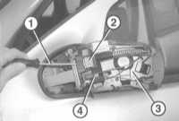 13.1.31 Снятие и установка облицовки наружного зеркала заднего вида Mercedes-Benz W203