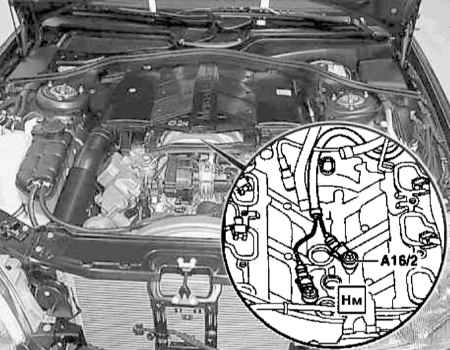 7.1.10 Снятие и установка датчиков детонации (KS), - бензиновые двигатели Mercedes-Benz W463