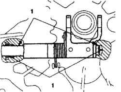 11.5 Выжимной подшипник, вилка выключения сцепления и ось вилки - снятие и установка Mitsubishi Colt