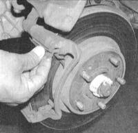 11.3 Замена тормозных колодок дисковых тормозных механизмов Nissan Maxima QX