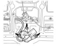 14.15 Снятие и установка элементов привода стеклоочистителей Opel Astra