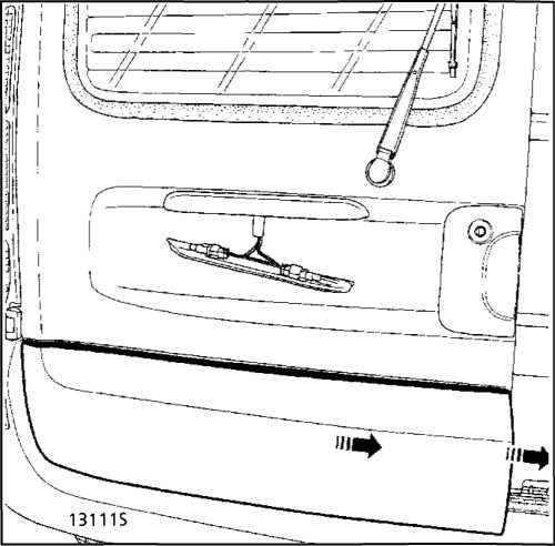 4.  Задняя защитная панель Renault Kangoo