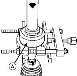 3.13.5 Снятие и установка защитного чехла наружного шарнира вала привода переднего колеса (двигатель F4R)