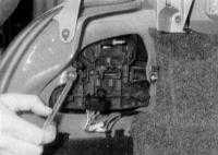 13.6 Снятие и установка блоков внешних фонарей Renault Megane