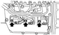 3.29 Проверка состояния и замена свечей зажигания и ВВ электропроводки Subaru Legacy Outback
