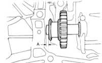 8.21 Снятие, установка и регулировка промежуточной шестерни задней   передачи Subaru Legacy Outback