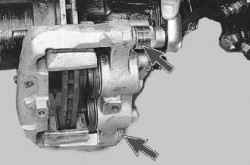 9.8.3 Замена блока цилиндров тормозного механизма переднего колеса УАЗ 3163