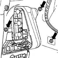 14.11.2 Снятие и установка заднего фонаря Volkswagen Golf IV